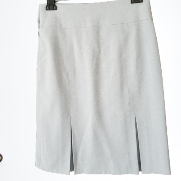 WOMEN EUROPIAN DESIGN WEAR TO WORK SKIRT SUIT ( SIZE 40 ) - Picture 6 of 10